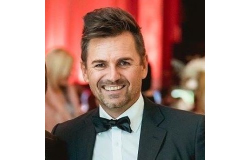 Szablya Ákos Ceremóniamester Szablya Ákos Ceremóniamester - esküvői szolgáltató