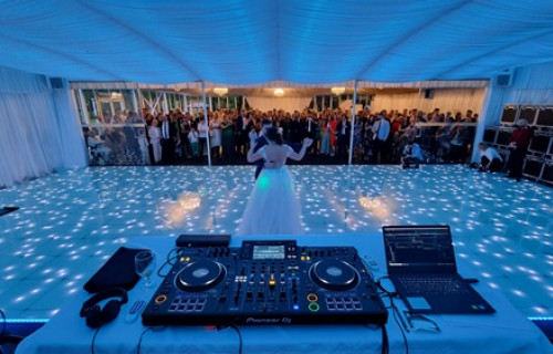CK média Esküvői dj - esküvői szolgáltató