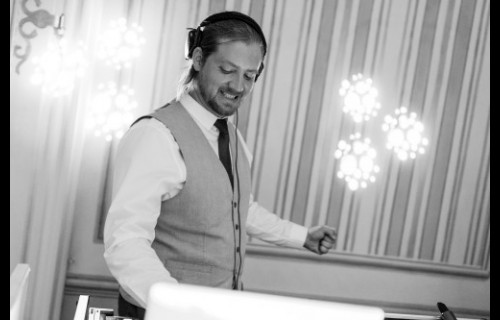 Kiss Attila Esküvő DJ Kiss Attila Esküvő DJ - esküvői szolgáltató