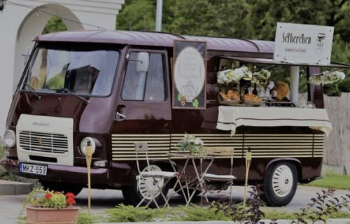 Séfkeréken Food Truck & Catering Séfkeréken Food Truck & Catering - esküvői szolgáltató