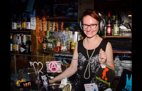 DJ Selector Emka DJ Selector Emka - esküvői szolgáltató