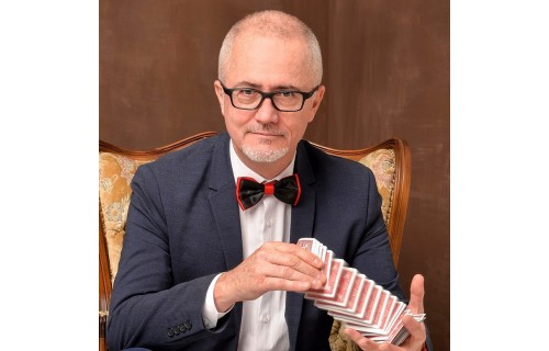 Fehér Péter, a bűvész-ceremóniamester Fehér Péter, a bűvész-ceremóniamester - esküvői szolgáltató