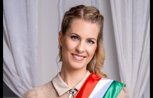 Pfeiffer Veronika Szertartásvezető Pfeiffer Veronika Szertartásvezető - esküvői szolgáltató