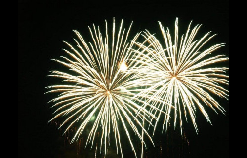 Pyro-Fókusz Kft. Tűzijáték, vízjáték, lángshow Pyro-Fókusz Kft. Tűzijáték, vízjáték, lángshow - esküvői szolgáltató