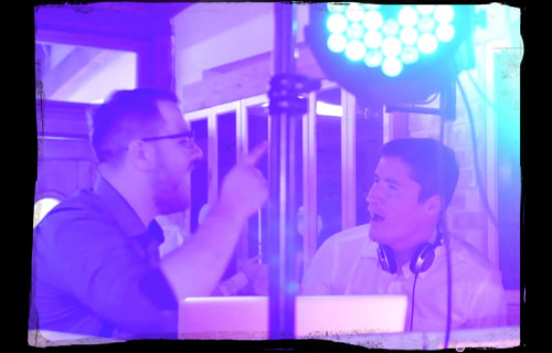DJ SERVICE - Esküvő és Rendezvény DJ DJ SERVICE - Esküvő és Rendezvény DJ - esküvői szolgáltató