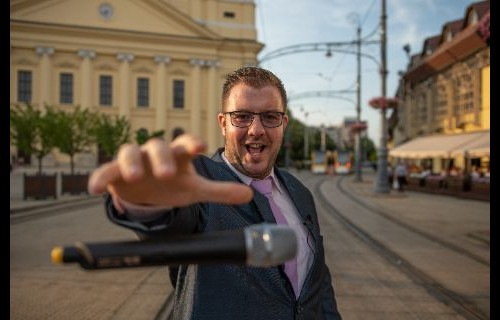 Bodnár Zsolt Ceremóniamester Bodnár Zsolt Ceremóniamester - esküvői szolgáltató