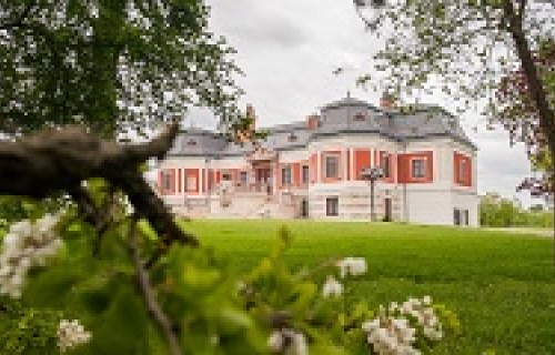 Vörös Kastély Vörös Kastély - esküvői szolgáltató