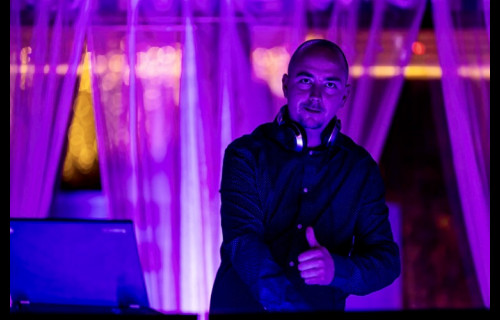 Juhász Richárd Esküvői és Rendezvény DJ Juhász Richárd Esküvői és Rendezvény DJ - esküvői szolgáltató