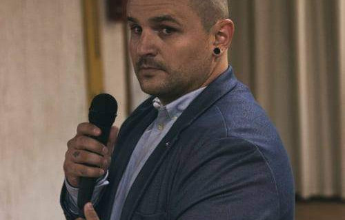 Szegedi Attila Bűvész Ceremóniamester Szegedi Attila Bűvész Ceremóniamester - esküvői szolgáltató