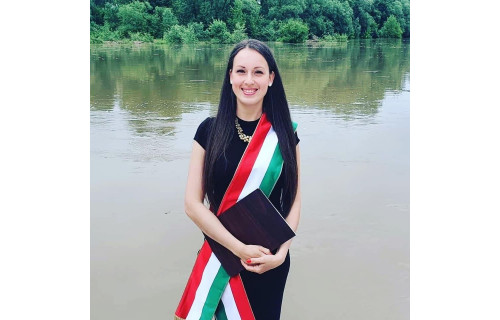 Ecsedy-Biró Mercédesz, Szertartásvezető Ecsedy-Biró Mercédesz, Szertartásvezető - esküvői szolgáltató