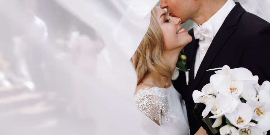 Elegáns cipő esküvőre – miért érdemes jól ismert gyártók cipőit választani? - PR cikk Elegáns cipő esküvőre – miért érdemes jól ismert gyártók cipőit választani? - PR cikk
