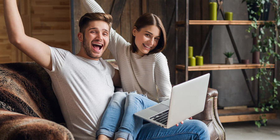 Miért jobb az online esküvői meghívó? 5 érvünk is szól mellette Miért jobb az online esküvői meghívó? 5 érvünk is szól mellette